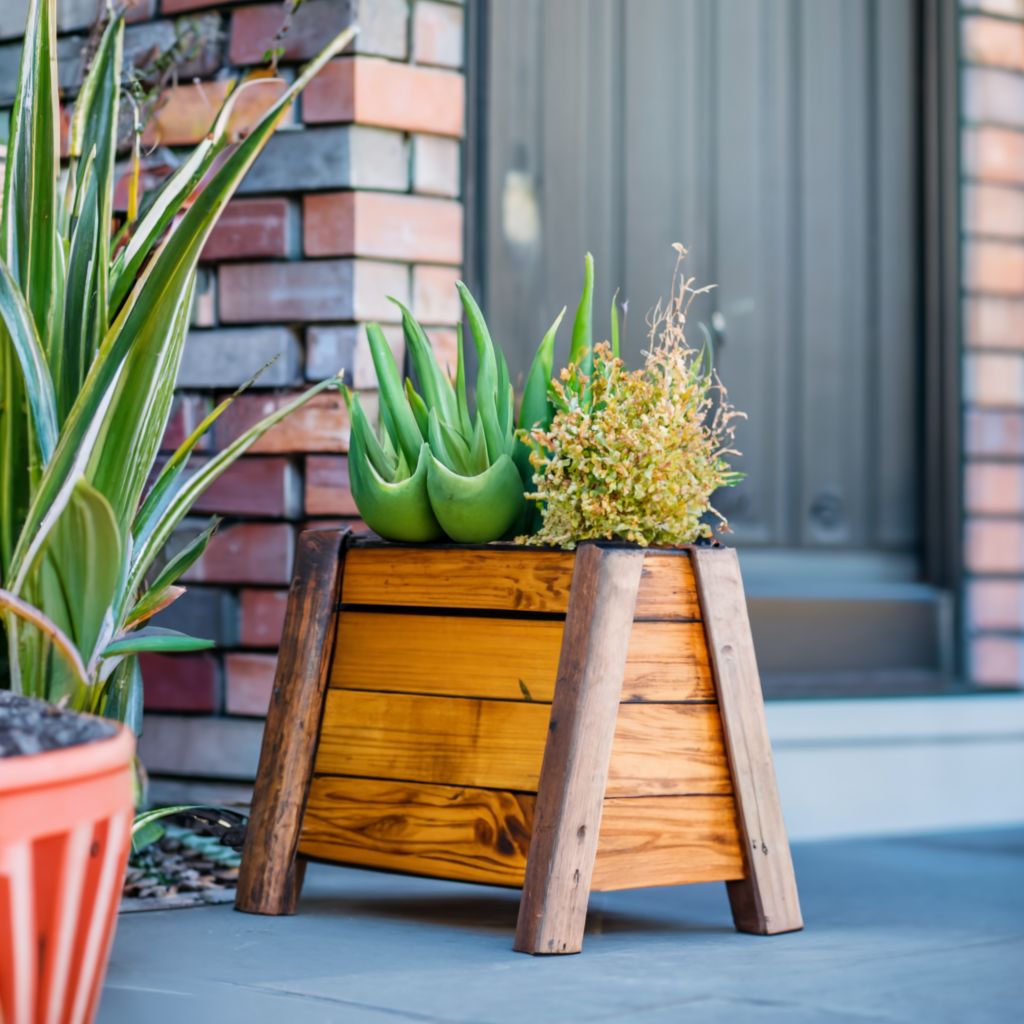How to Build a Wood Planter Box